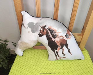 Polštář hlava koně - motiv dle domluvy